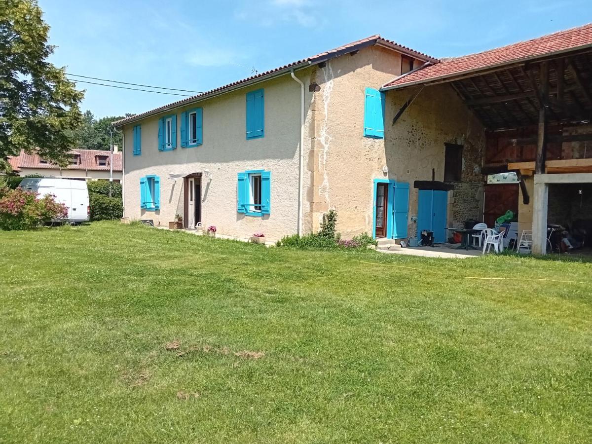Clos A Malypense Chez Mr Montamat Galan Exteriér fotografie